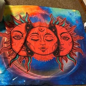 Colorful sun tapestry ☀️☀️